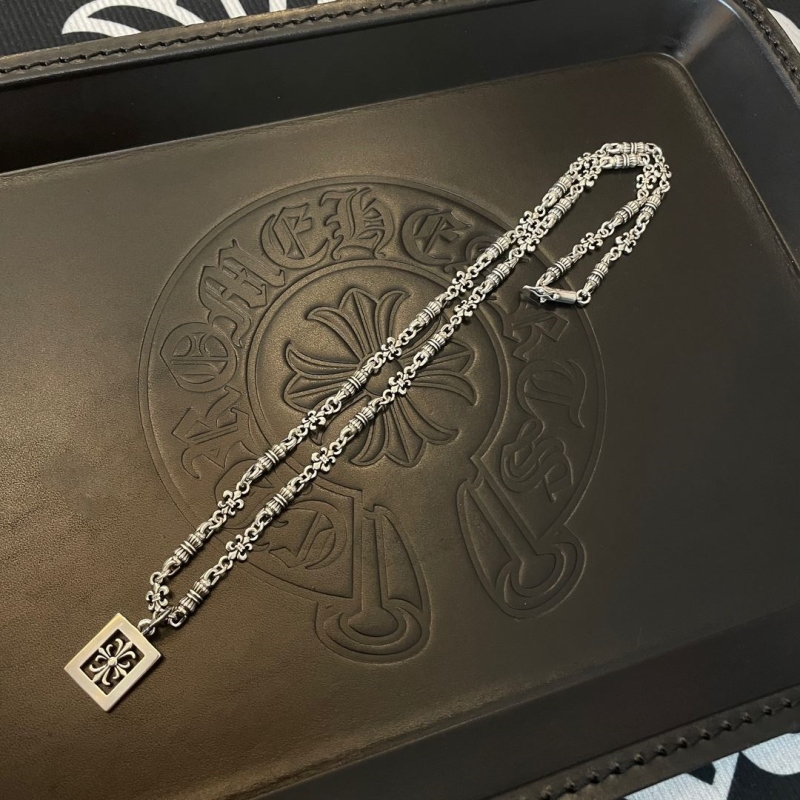 Ch**me He**ts necklaces